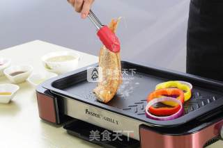 【食在Fastee】蒜汁干烧红三鱼的做法步骤：3