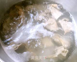 彩椒爆肚片的做法步骤：2