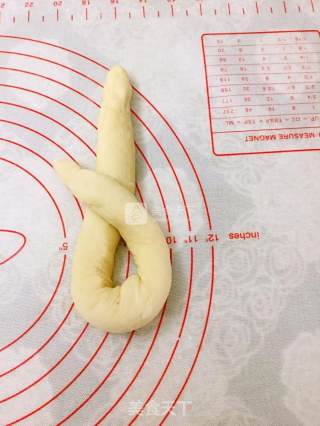 松软的麻花包的做法步骤：7