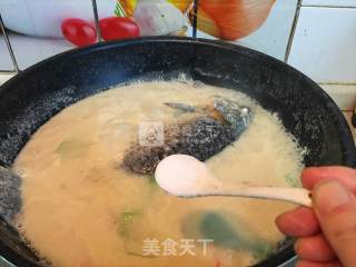 豆浆鲫鱼汤的做法步骤：9