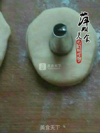 不用模具一样可以做美味甜甜面包圈哦的做法步骤：6