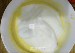 电饼铛也可以做蛋糕了呢！虽然很薄但是我觉得作为早餐足够了，如果做层奶油蛋糕得，这样做出来得很方便哦的做法步骤：8