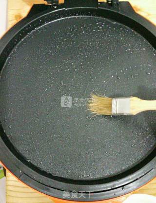 电饼铛也可以做蛋糕了呢！虽然很薄但是我觉得作为早餐足够了，如果做层奶油蛋糕得，这样做出来得很方便哦的做法步骤：10
