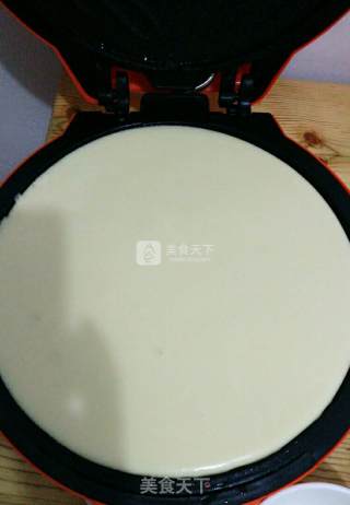 电饼铛也可以做蛋糕了呢！虽然很薄但是我觉得作为早餐足够了，如果做层奶油蛋糕得，这样做出来得很方便哦的做法步骤：11