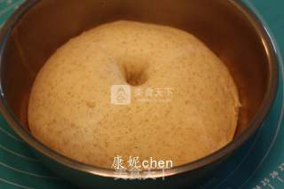 青蛙火腿汉堡包的做法步骤：1