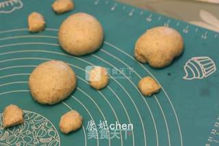 青蛙火腿汉堡包的做法步骤：2