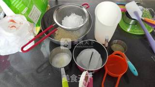 紫色迷情马卡龙的做法步骤：1