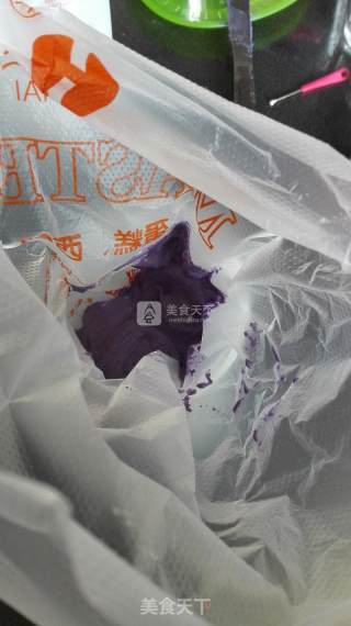 紫色迷情马卡龙的做法步骤：7