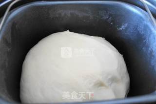 玫瑰豆沙馅排包的做法步骤：1