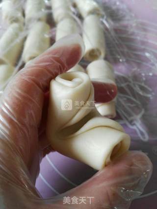 蛋黄酥的做法步骤：10