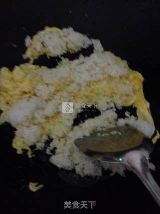 蛋炒硬饭的做法步骤：9