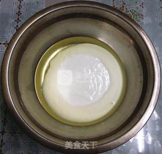 紫薯裱花酸奶蛋糕的做法步骤：1