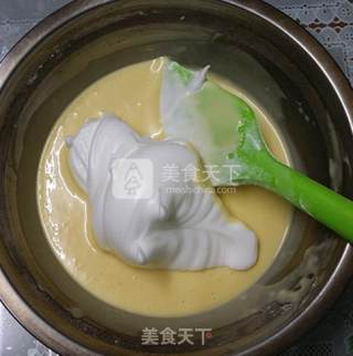 紫薯裱花酸奶蛋糕的做法步骤：8