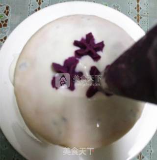 紫薯裱花酸奶蛋糕的做法步骤：17
