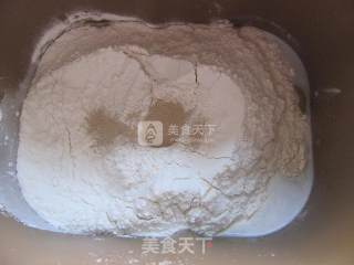 美味肠仔包的做法步骤：1