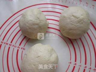 美味肠仔包的做法步骤：4
