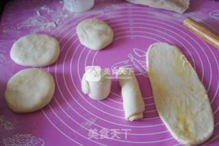 杏仁油酥烧饼的做法步骤：7