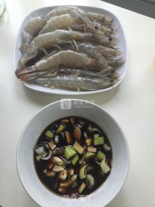 油焖大虾的做法步骤：2