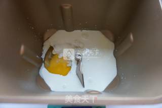 热狗面包的做法步骤：1