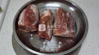韩式辣酱烤里脊的做法步骤：1