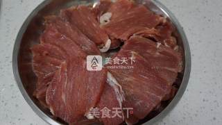 韩式辣酱烤里脊的做法步骤：2