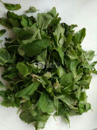 灰灰菜水饺的做法步骤：1