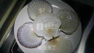 黄油蒜香蒸扇贝的做法步骤：2