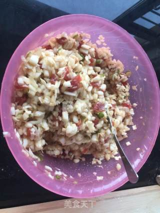 白菜肉丁包子的做法步骤：4