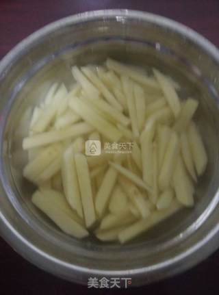 自制炸薯条的做法步骤：3