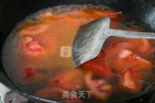 西红柿鸡蛋汤面鱼的做法步骤：1