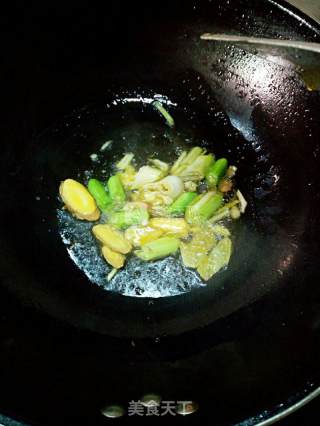 香菇炖鹅肉的做法步骤：4
