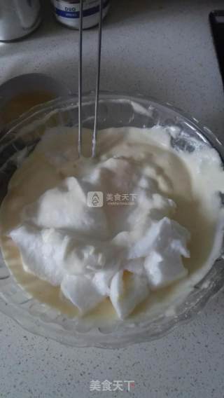 榴莲慕斯蛋糕的做法步骤：4