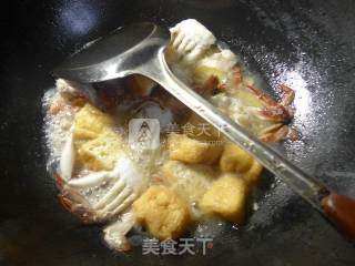 油豆腐炒螃蟹的做法步骤：7