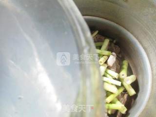 野山笋煮龙骨的做法步骤：6