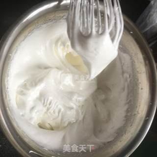 酸奶葡萄干杯子蛋糕的做法步骤：7