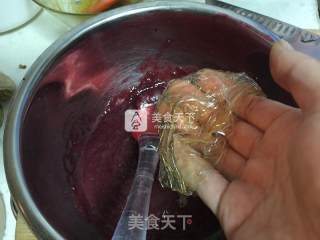 树莓慕斯的做法步骤：3