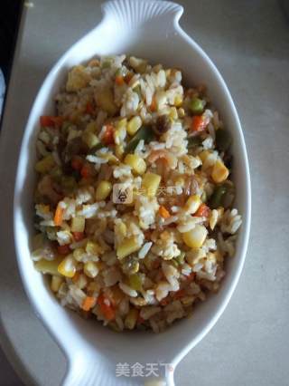 菠萝炒饭的做法步骤：9