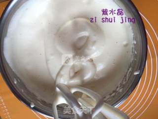 纸杯海绵蛋糕的做法步骤：2