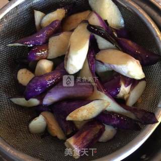 酱爆茄子的做法步骤：3