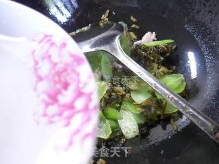 里脊肉雪菜炒莴笋的做法步骤：6