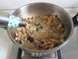豉椒苦瓜炒鸡肉的做法步骤：6