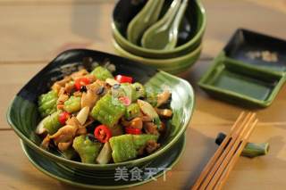 豉椒苦瓜炒鸡肉的做法步骤：10