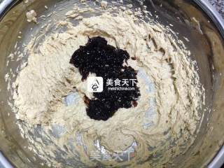 黑糖玫瑰酱磅蛋糕的做法步骤：4