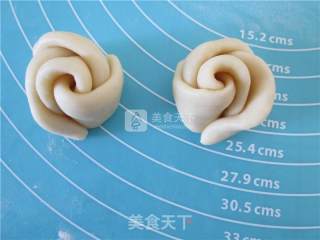 淡奶玫瑰花面包的做法步骤：7