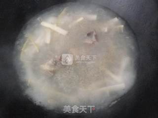 酸菜春笋排骨汤粉的做法步骤：6