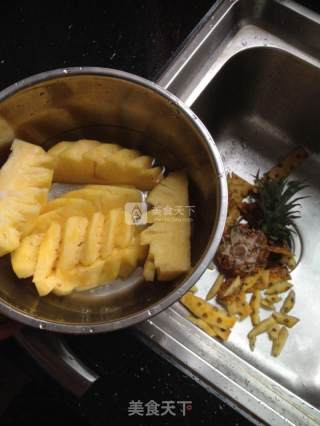 菠萝咕噜肉的做法步骤：3