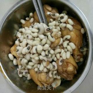 糜豆煮鸡的做法步骤：4