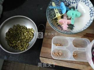 解暑雪糕的做法步骤：1