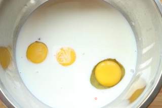 蜜豆蛋糕的做法步骤：2