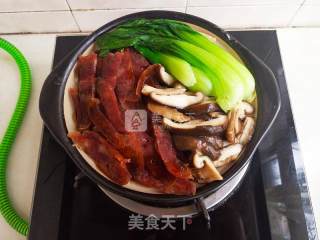 风干肠煲仔饭的做法步骤：14